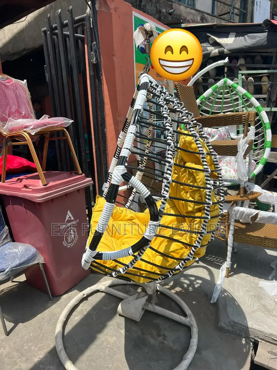Outdoor Medium Luxury Swing