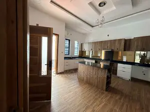 4bdrm Duplex in Lekki County for sale