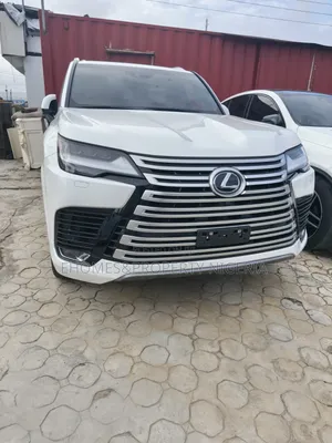 Lexus LX 2022 White