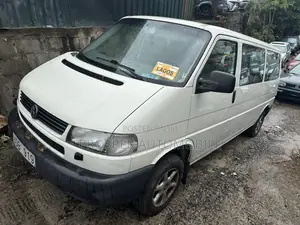 Volkswagen Transporter 2005 White