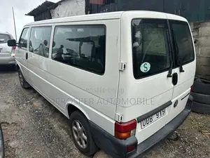 Volkswagen Transporter 2005 White