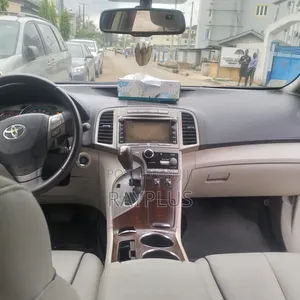 Toyota Venza 2012 Silver