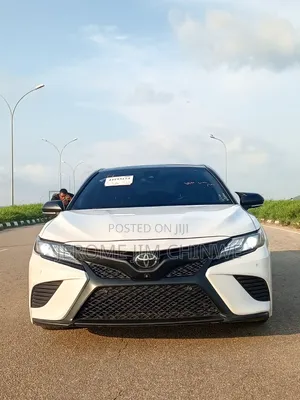 Toyota Camry 2018