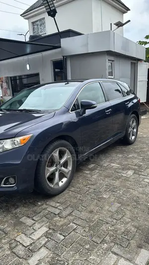 Toyota Venza XLE 4dr Wagon AWD (2.7L 4cyl 6A) 2015 Blue