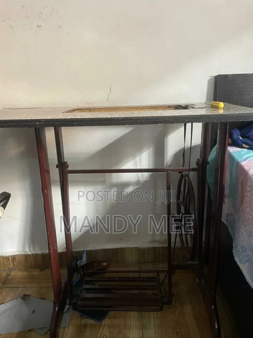 Sewing Machine Stand