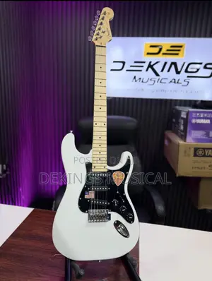 Fender Stratocaster Electric Lead Guitar
