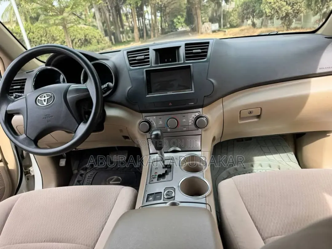 Toyota Highlander 2010 White