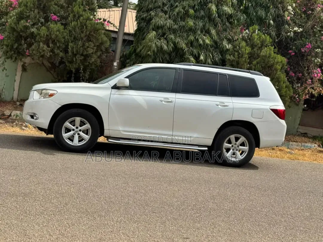 Toyota Highlander 2010 White