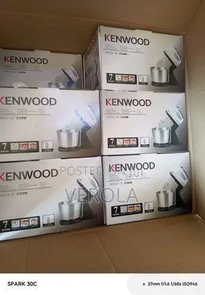 Kenwood DH133-Z1 350W Mixer With Stainless Bowl 7 Speeds