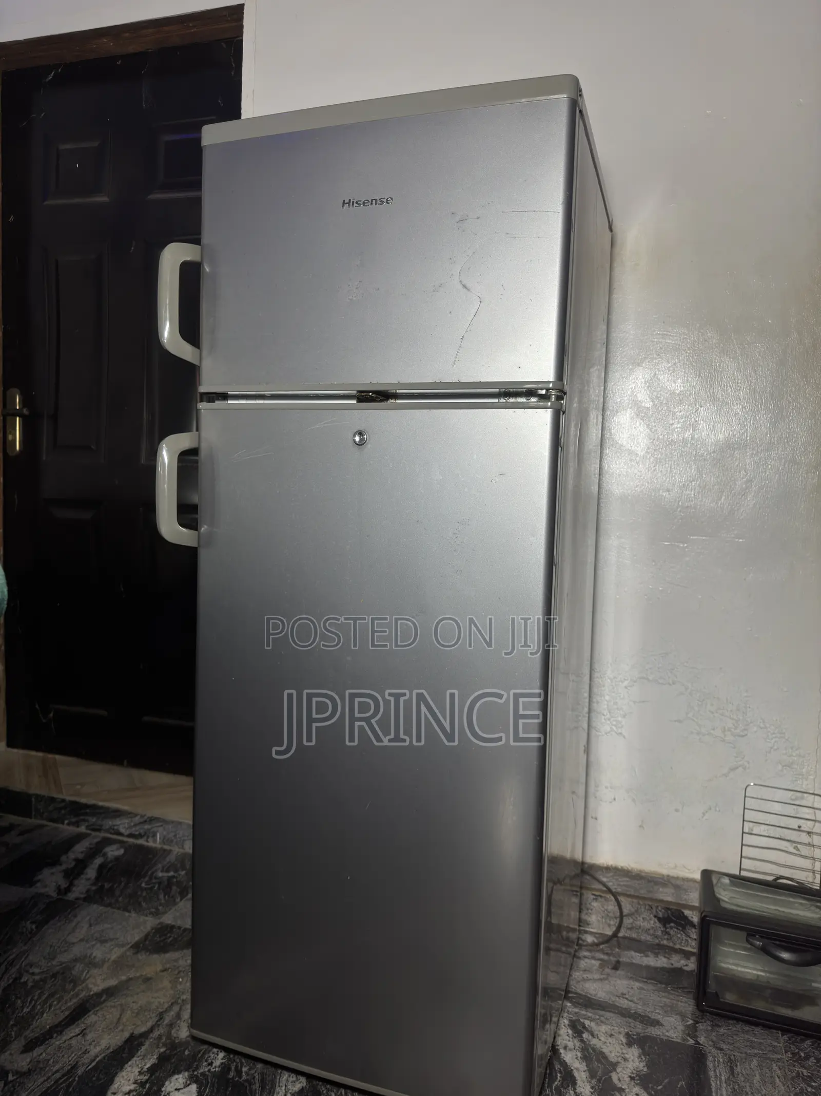 Hisense Fridge (Model: REF215DR) 215L