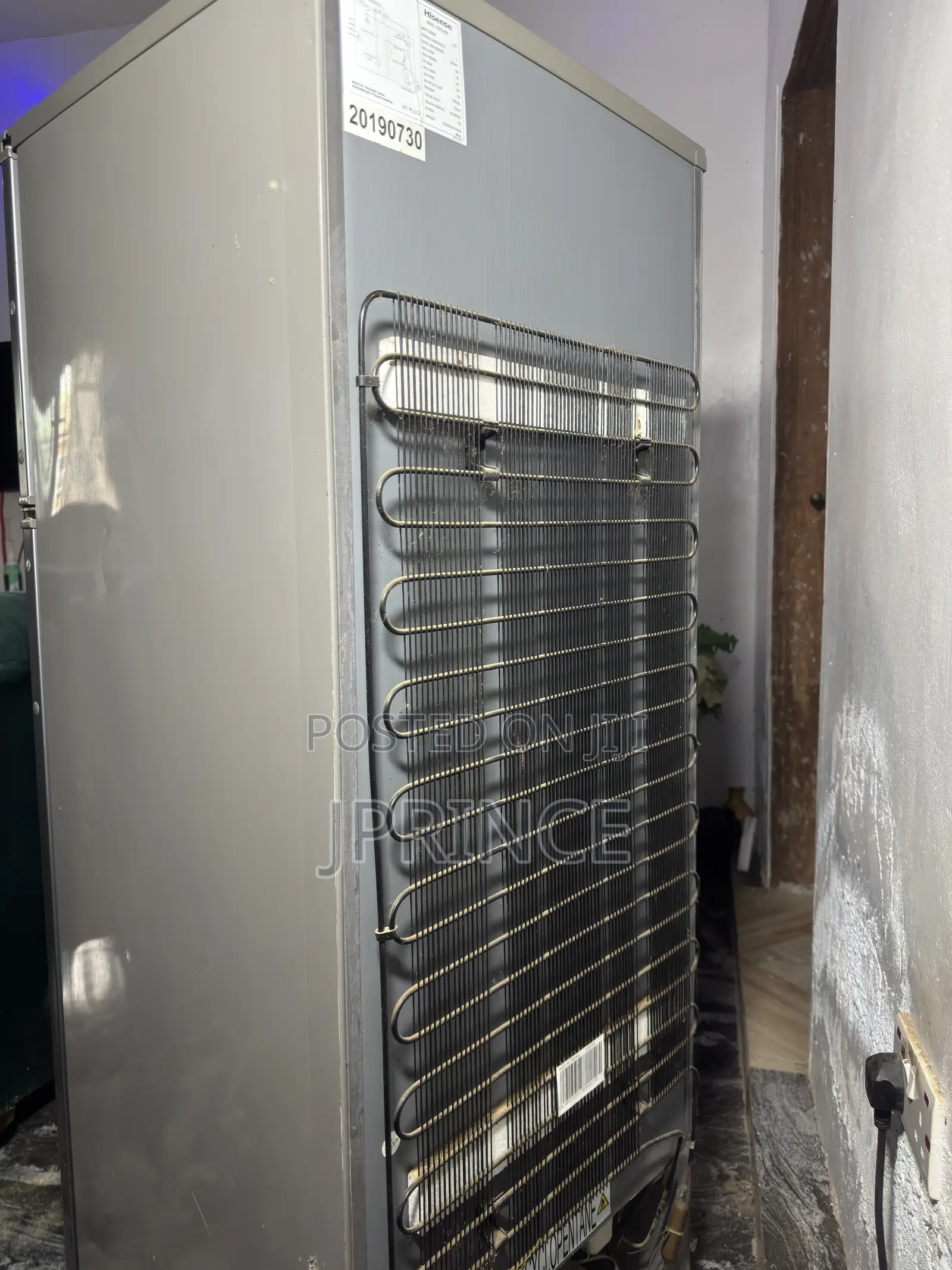 Hisense Fridge (Model: REF215DR) 215L