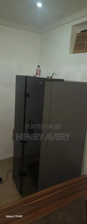 Hisense Side by Side Freezer