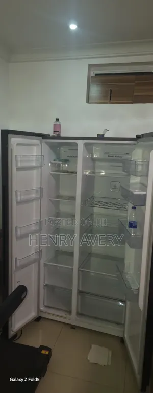 Hisense Side by Side Freezer
