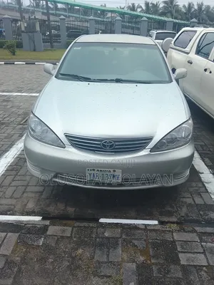 Toyota Camry 2005 Silver