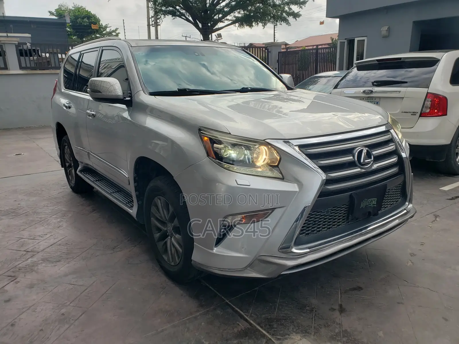 Lexus GX 2015 Silver