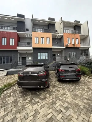 5bdrm Duplex in Guzape for rent