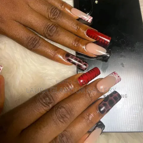 Presson Nails