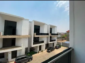 5bdrm Townhouse / Terrace in Asokoro Main for rent