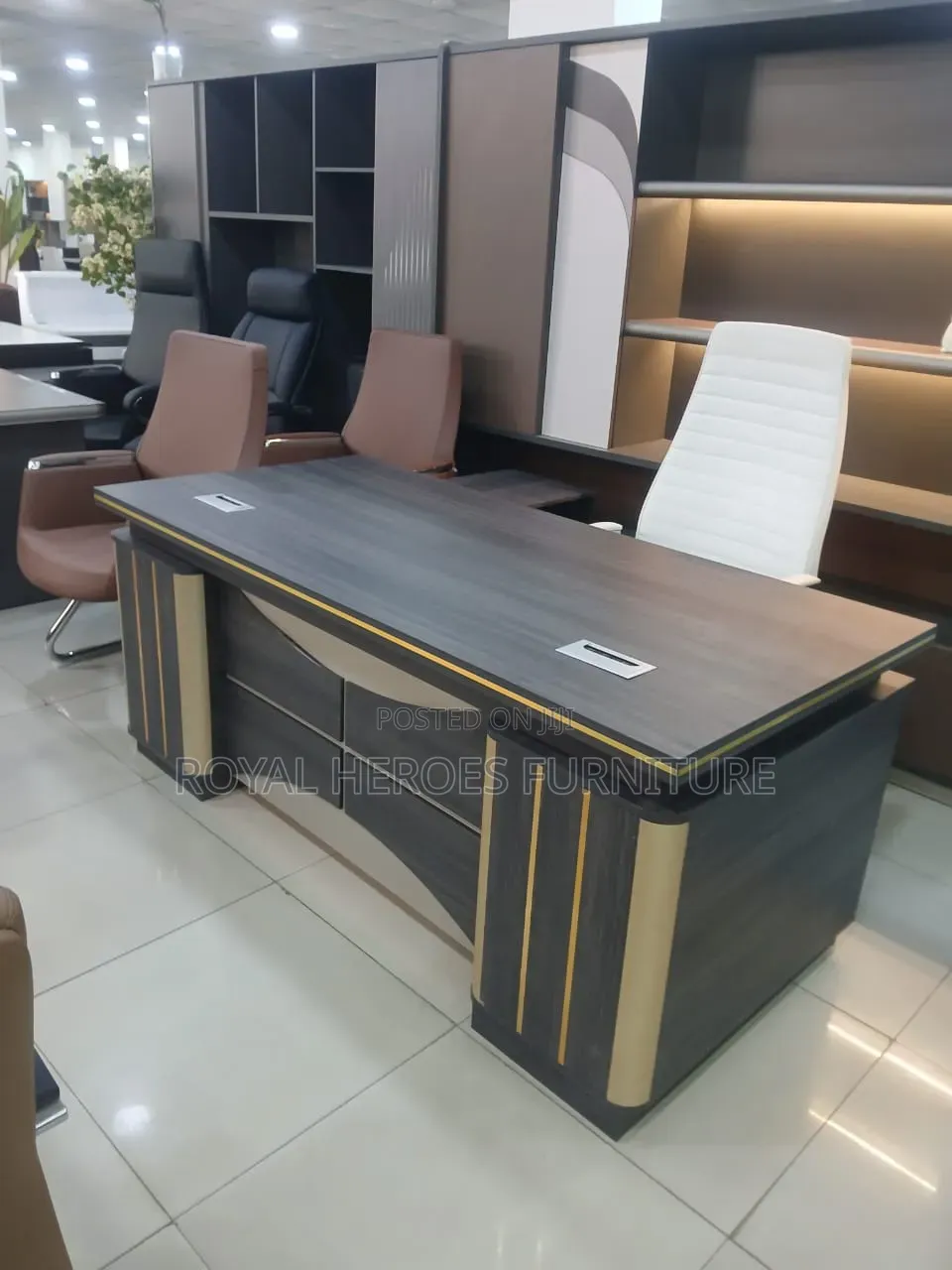 Executive Office Desk for Sale – Stylish Premium