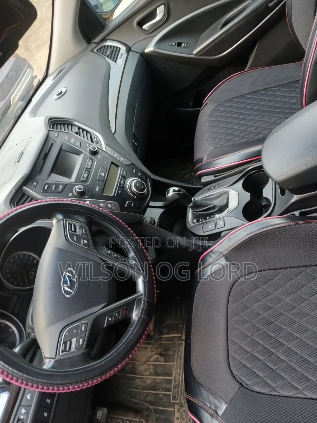 Hyundai Santa Fe 2015 Red