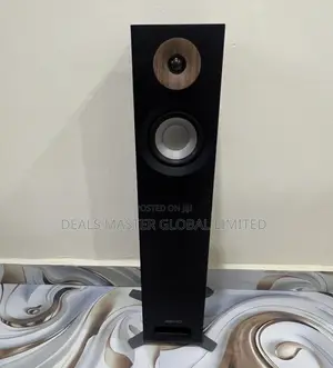 High-End UK Jamo Floor Standing Studio/Home Monitor HiFi Speakers