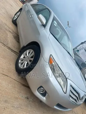 Toyota Camry 2011 Silver
