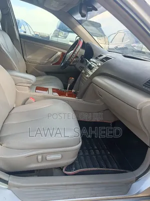 Toyota Camry 2011 Silver