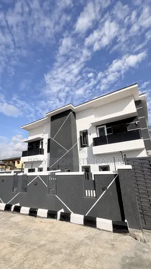 4bdrm Duplex in Ibadan for sale