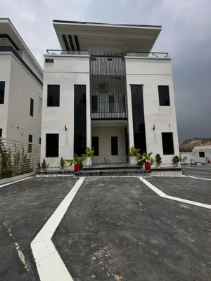 4bdrm Duplex in Guzape Main Abuja for sale