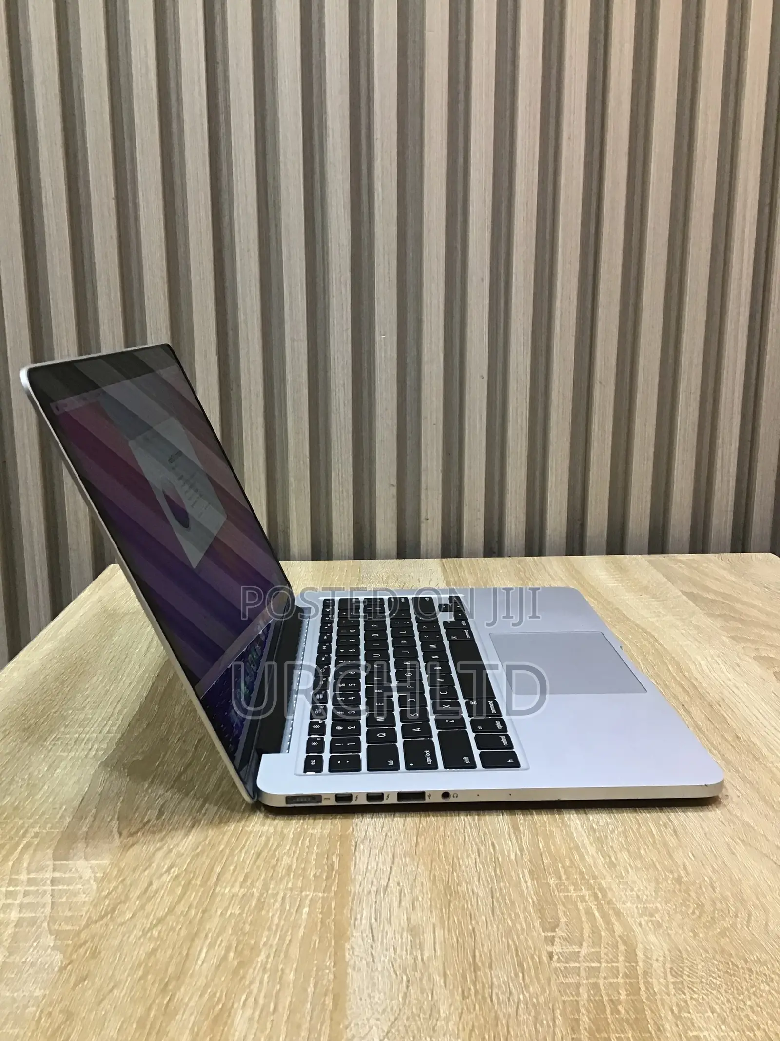 Laptop Apple MacBook Pro 2015 8GB Intel Core i5 SSD 128GB