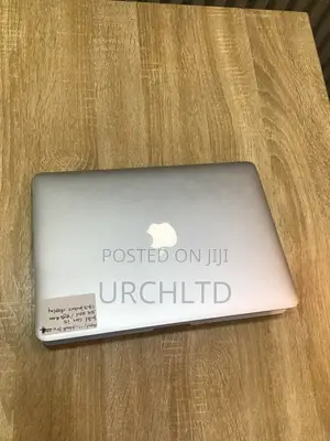 Laptop Apple MacBook Pro 2015 8GB Intel Core i5 SSD 128GB