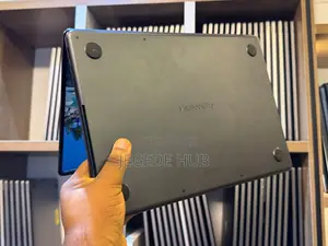 Laptop Apple MacBook Pro 2026 M5 Max 36GB Apple M5 Pro SSD 2T