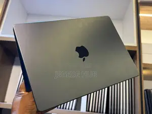 Laptop Apple MacBook Pro 2026 M5 Max 36GB Apple M5 Pro SSD 2T