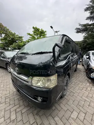 Toyota HiAce 2008 Black