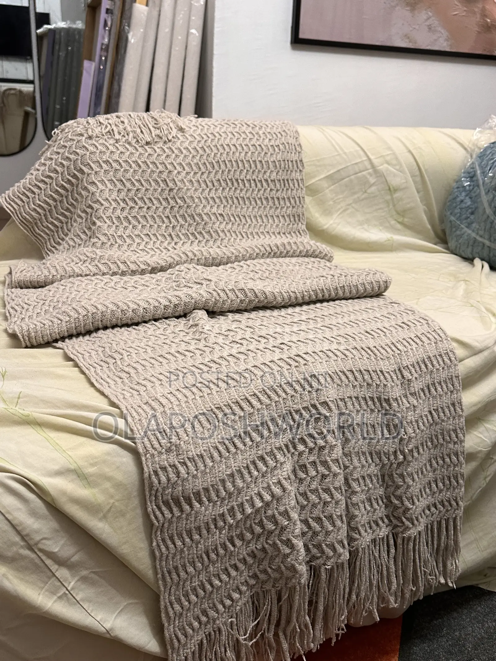 Beige Design Sofa Throw