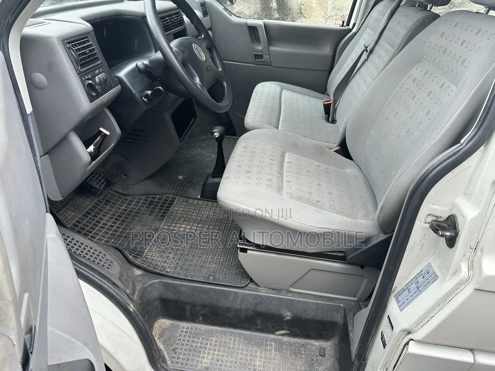 Volkswagen Transporter 2005 White