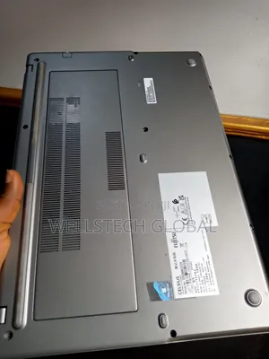 Laptop Fujitsu Celsius H5511 16GB Intel Core i7 SSD 512GB