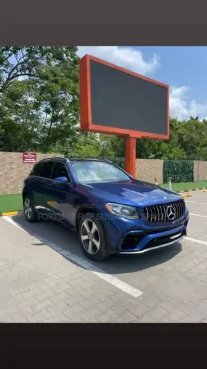 Mercedes-Benz GLC-Class 2017 Blue