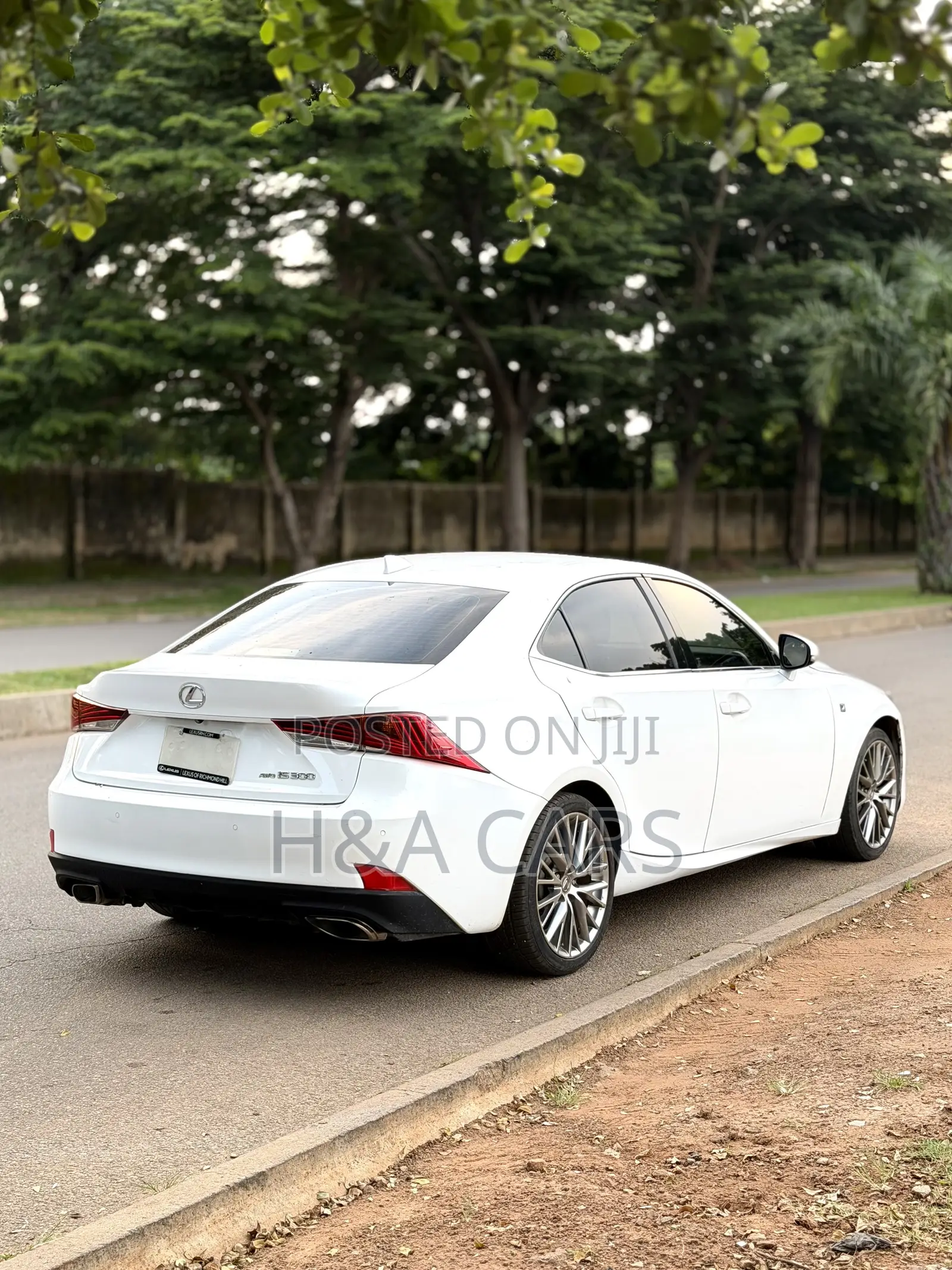 Lexus IS 300 AWD 2018 White