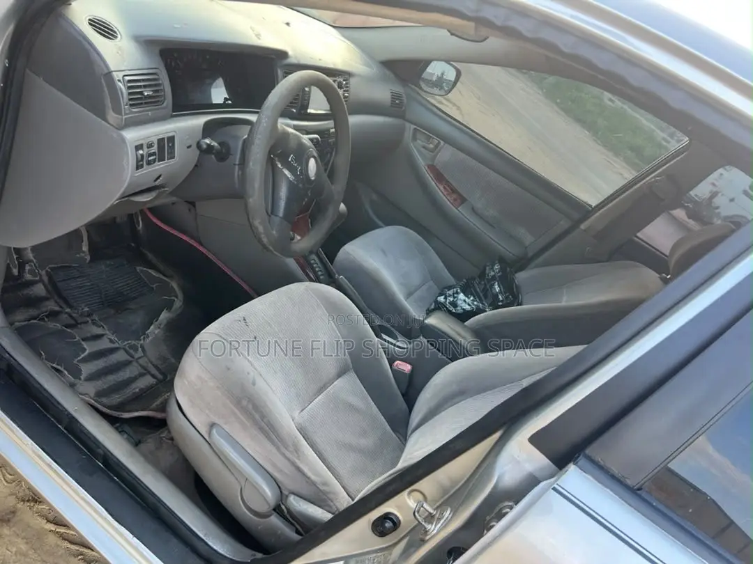Toyota Corolla 2006 Silver