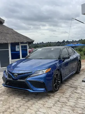 Toyota Camry 2019 Blue