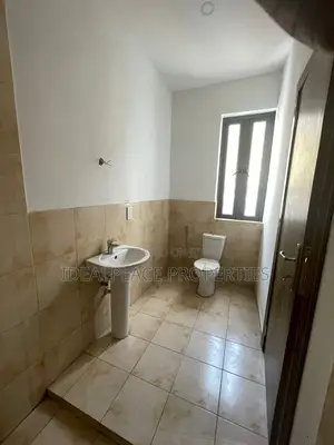 2bdrm Apartment in Osapa london for rent