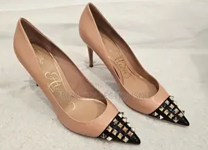 *New Luxury. Valentino Rock Stud Alcove* *Size 37-42*