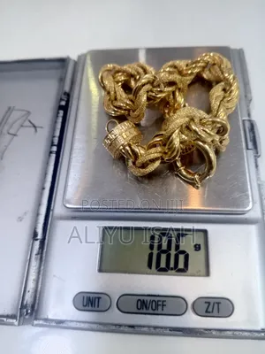Twist Hand Chain