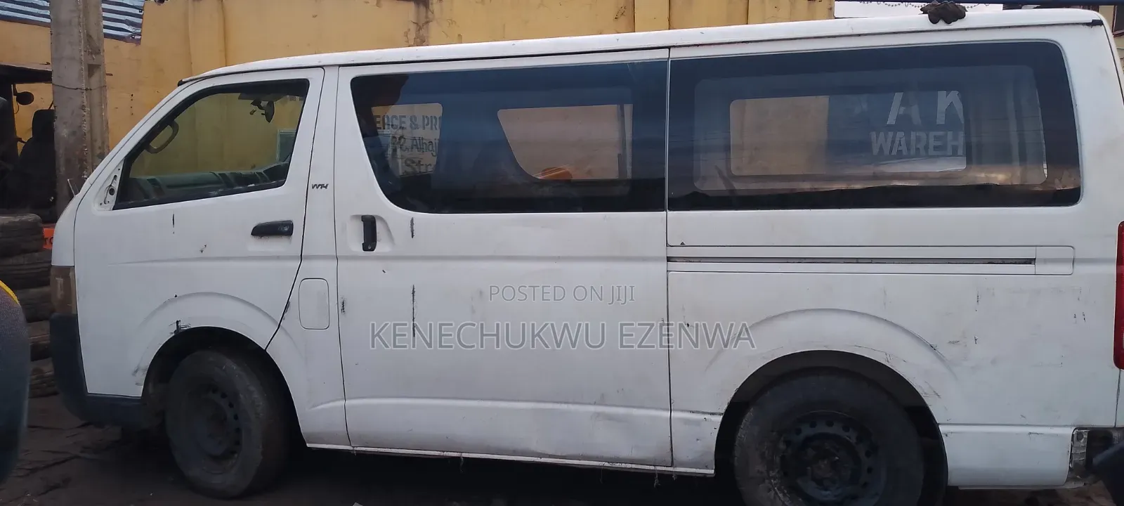 Toyota HiAce 2012 White