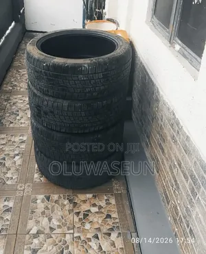 Car Tyres 215/45/17r