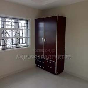 3bdrm Block of Flats in Joy Estate Elebu, Oluyole for rent