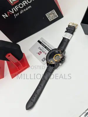 Leather Strap Classic Men Wrist Watch