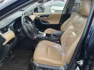 Toyota RAV4 2019 Blue
