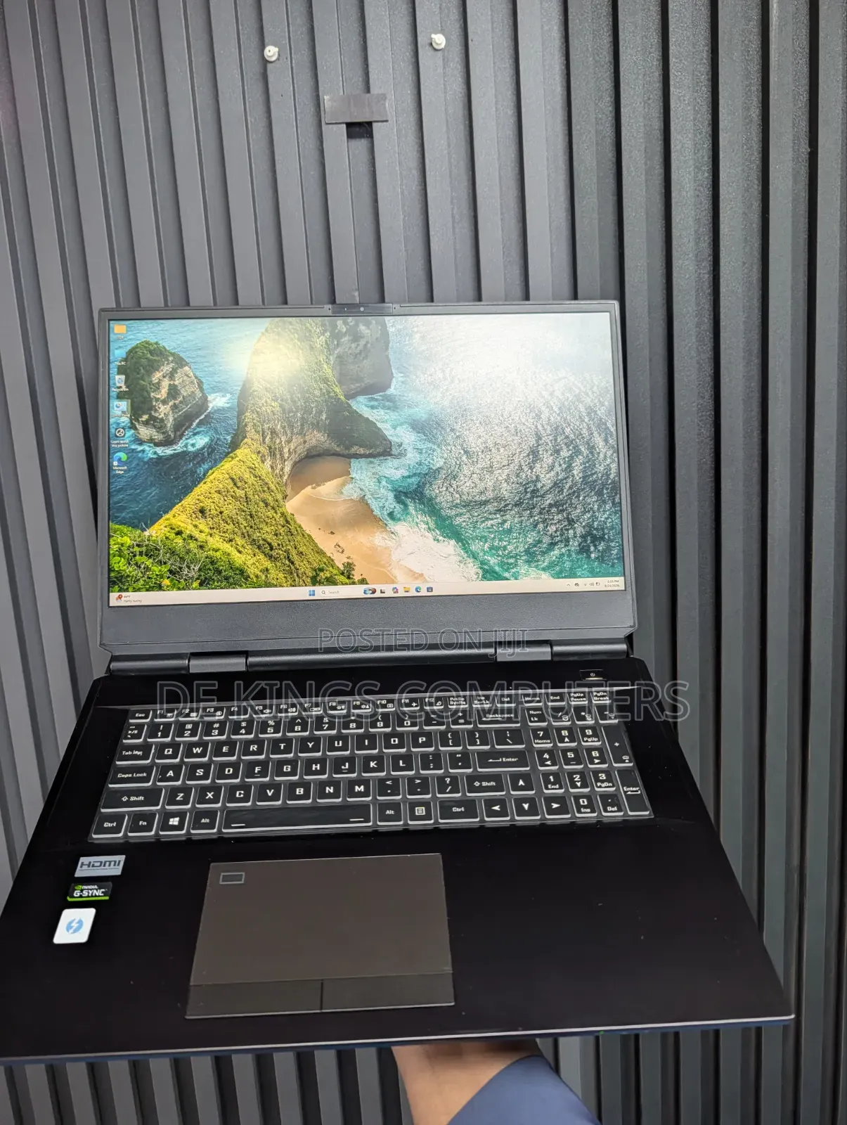 Laptop Sager NP9877 32GB Intel Core i7 SSD 512GB